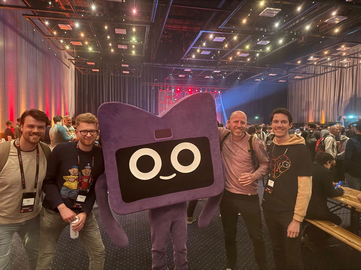Op 22 &amp; 23 mei vond in Kopenhagen de KotlinConf 2025 plaats. Een evenement waar meer dan 2000 mensen bijeenkwamen om over de programmeertaal Kotlin te praten. Zooma was erbij met een delegatie van vier: Kevin, Leonhard, Martijn en Bas.

zooma.nl/blog/zooma-kot…