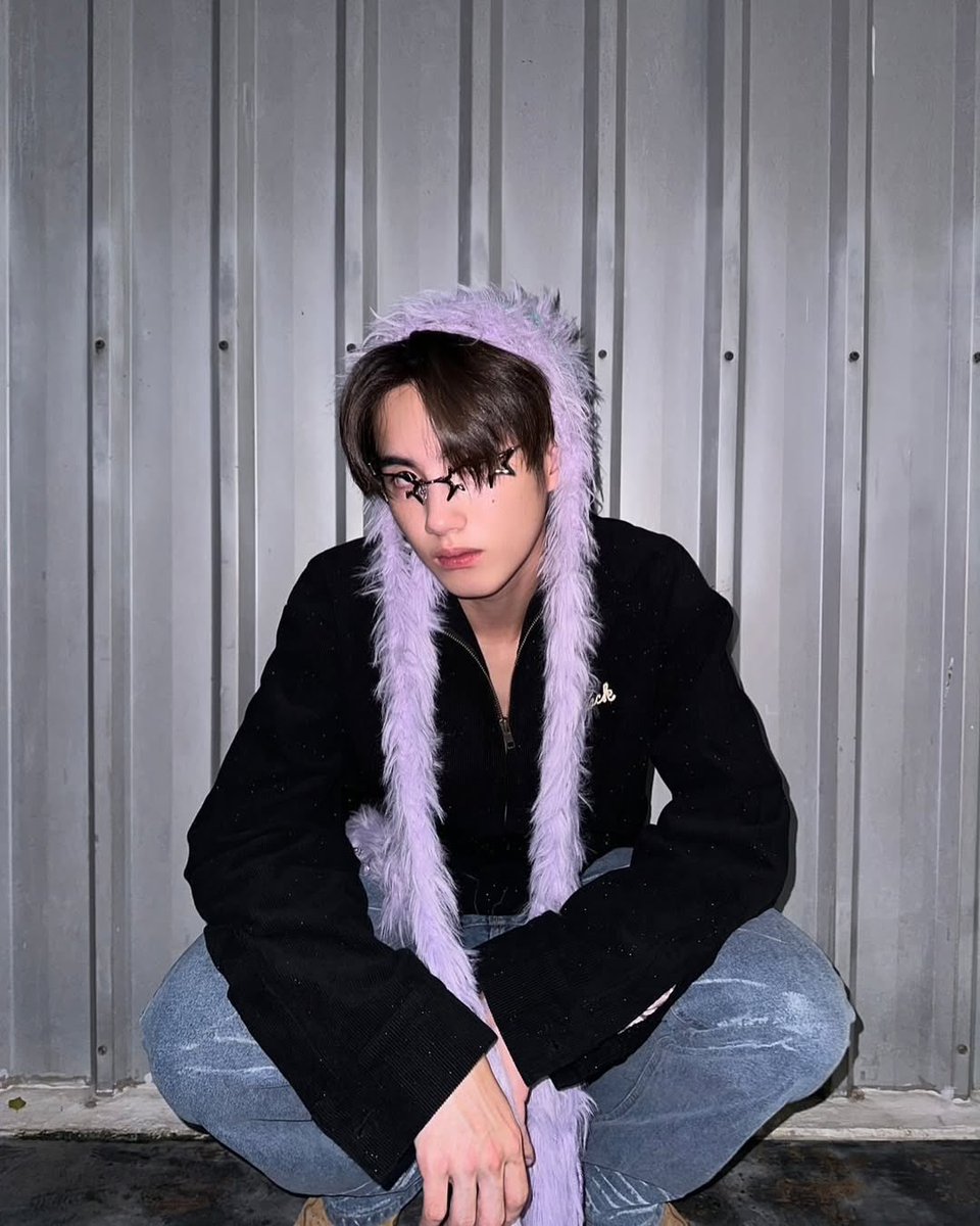 PHUTATCHAI_TH's tweet photo. (📱💖) — PHUTATCHAI IG UPDATE 

GENTLE MONSTER🕶️

#GENTLEMONSTERPOCKETCOLLECTION
#GENTLEMONSTERXBRATZ
#PHUTATCHAI @phutatchai 
#BUSbecauseofyouishine https://t.co/NODwhrtyEj