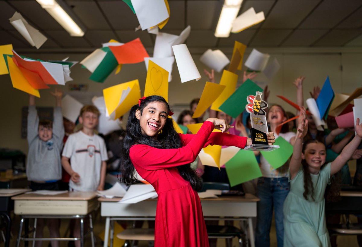 JessMGallagher's tweet image. At 11, she’s turned heartbreak into hope on the National Spelling Bee stage
Read the story by @kris10griffith on the @BaltimoreBanner ---> tinyurl.com/2rj9mrb5
