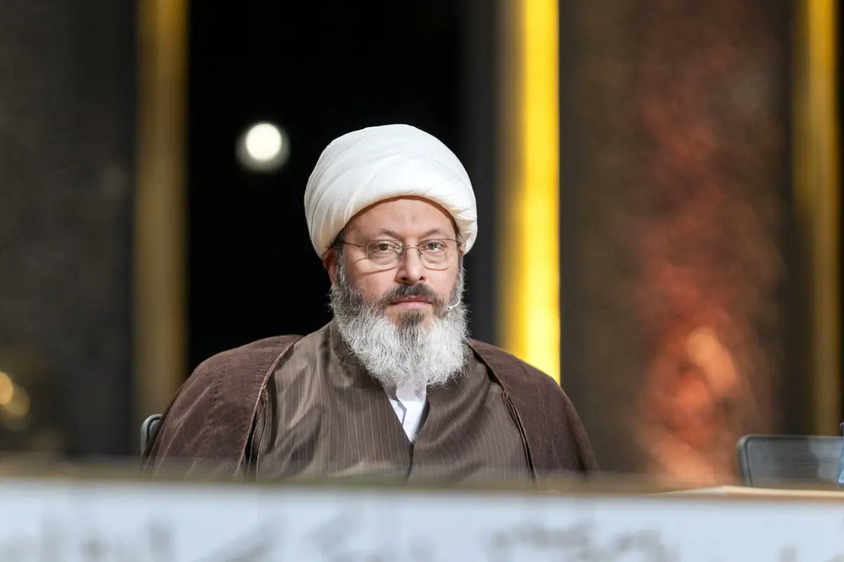 BeingMonis97's tweet photo. #SaudiArabia authority arrested #Sheikh_Qasemian, and he was arrested while performing the rituals of #Hajj. He is one of the well-known TV experts in Iran and a host of the Quranic program "Mahfel"
@IRIran_official
@Kalbejawadnaqvi
#freeshaikhqasemian https://t.co/nmheP9FKyu