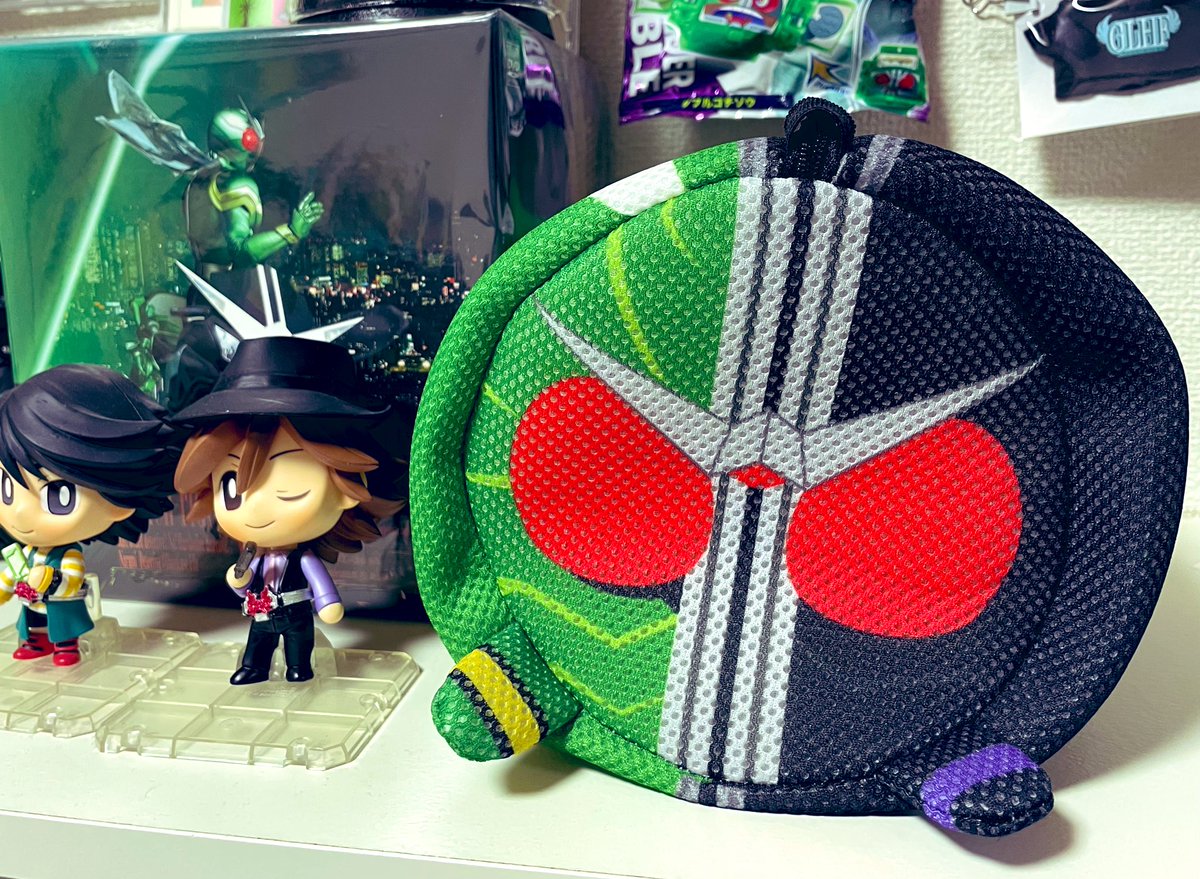 洗濯ネットかわいいよ　うちでは他のグッズと一緒に飾ってるから自分が洗濯ネットであること忘れてるかもだけど