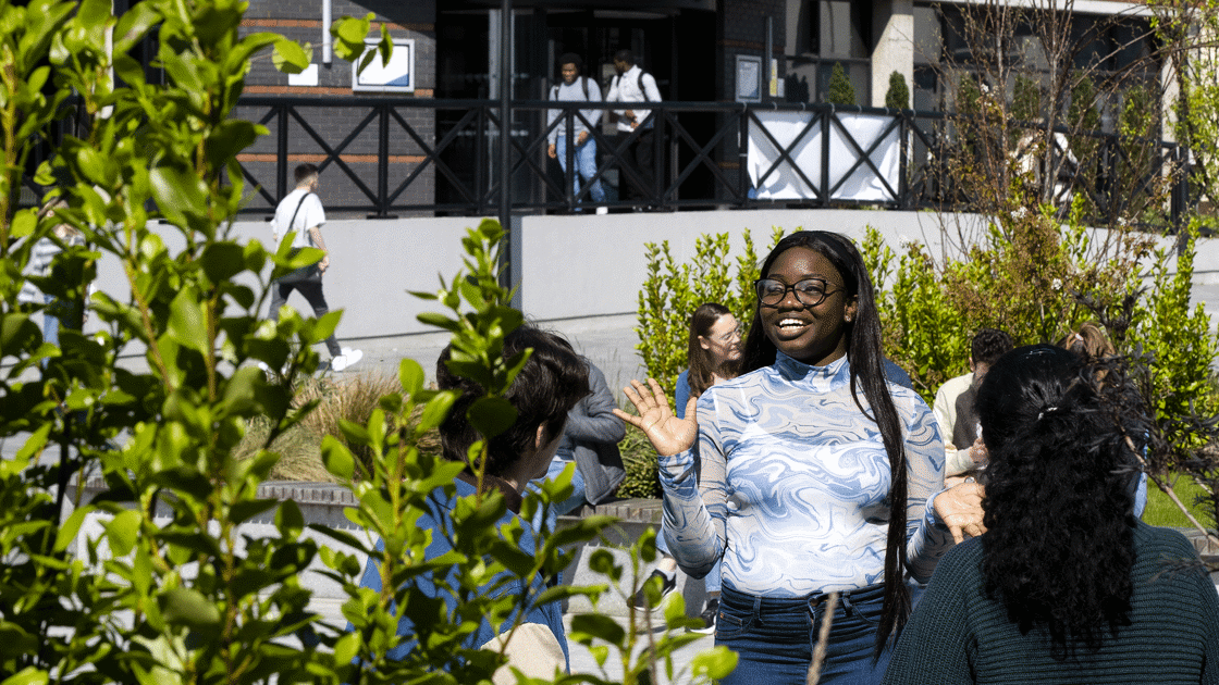 Have you finished your studies and are wondering 'What's next?' 🎓📖

Come along to our Postgraduate event to find out more about what further study options are available to you 👇
ow.ly/MbuF50VWg3P