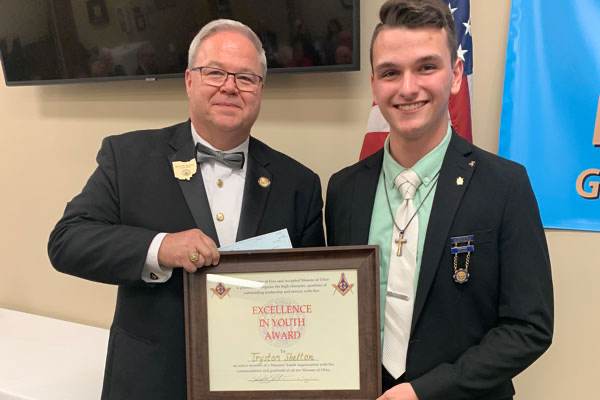 Do you know about the special awards given to #OhioFreemasons? The Grand Lodge of Ohio bestows awards on worthy brethren for an array of accomplishments, including exceptional philanthropic contributions, service to country, youth leadership, and more. bit.ly/3Bu5ID1