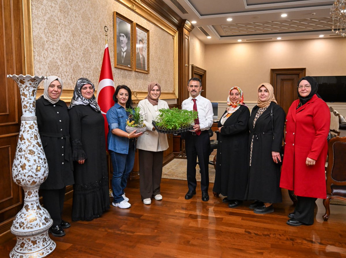 Dane - Riz Kadın Girişimi Üretim ve İşletme Kooperatifi Başkanı Aslan ve Ekibinden Vali İlhami Aktaş’a Ziyaret
⬇️
kocaeli.gov.tr/dane---riz-kad…