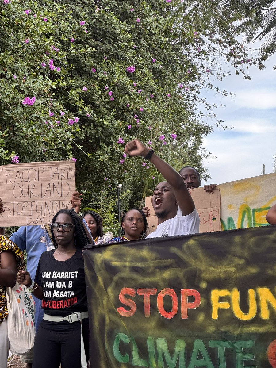 Stephenstephano's tweet photo. Let it be clear @kcbgroup by backing East Africa Crude Oil Pipeline Project,you are not supporting Development but Destruction of the Highest order.
#FreeKCB11
#StopEACOP
#KCBComplicity https://t.co/lDwLT77pOs