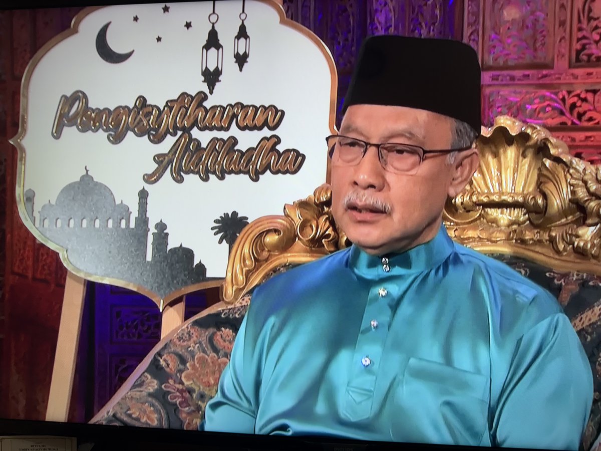 BuzzKini's tweet photo. Ok confirm guys hari raya haji tahun 2025 ni jatuh pada Sabtu, 7 Jun 2025. https://t.co/qQWT7eBqkJ