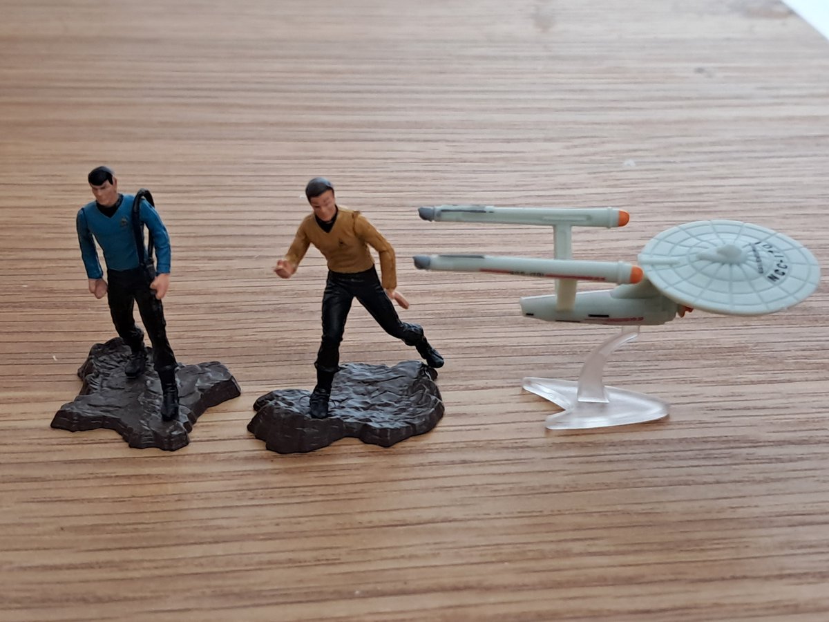 (S) I recently ordered these, and they finally arrived last Wednesday. I primarily bought them for the U.S.S. Enterprise (that I'm happy with). 
The Spock figure looks good, but the Kirk figure is questionable... and weirdly looks like Mike Myers. 🤔