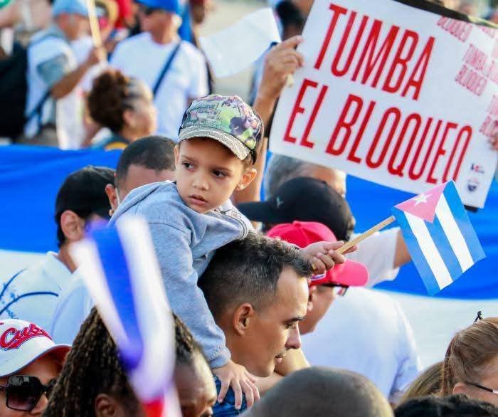Es una exigencia del pueblo de #Cuba 🇨🇺, #TumbaElBloqueo
