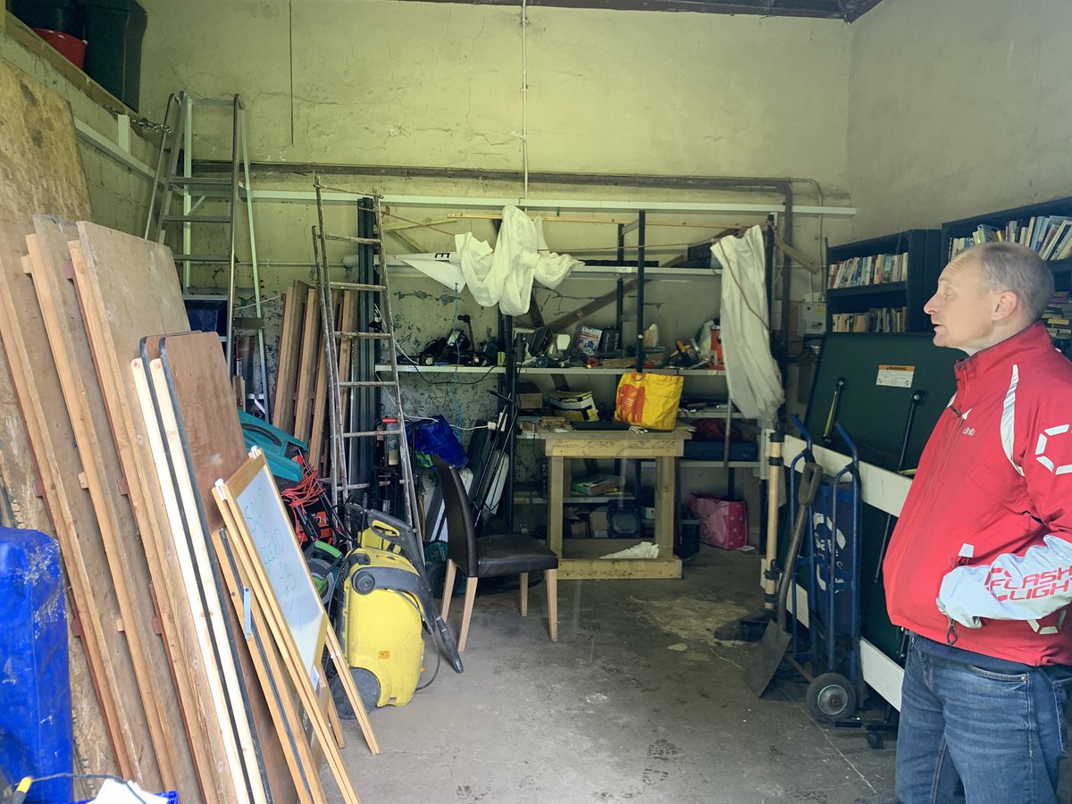 WesterHailesCT's tweet image. This morning, the Trust visited Colinton Tool &amp;amp; Bike Library—run by SW20, Edinburgh Tool Library SW Hub &amp;amp; 20 Minute Neighbourhoods. Great chat with Paul on shared goals &amp;amp; collabs for community-led, sustainable change!
#ToolLibrary #BikeLibrary #ActiveTravel #community