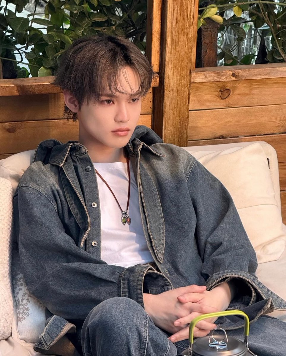 chnjsmail's tweet image. fav photos from tonight GRABE ANG POGI NG NAKSHIE Q