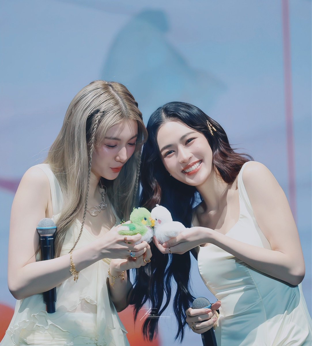 น่ารักมากอ่าาาา 🥺🐥

#LingOrm #หลิงออม