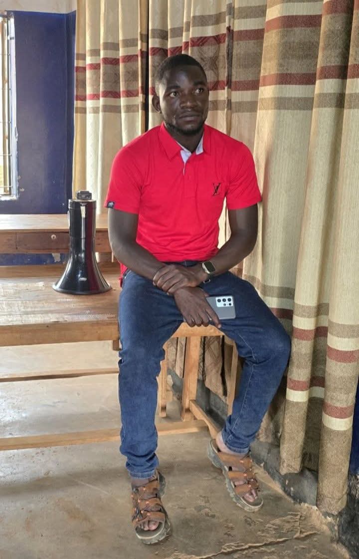 Magalaomar's tweet photo. Zaidi Mohammad has been abducted from Nakawa by Gunmen in civilian clothes and a woman .
This should should stop !!!
What happened to the rule of law and constitutionalism in Uganda??
#Freedomisabirthright https://t.co/gykqtiSaZC