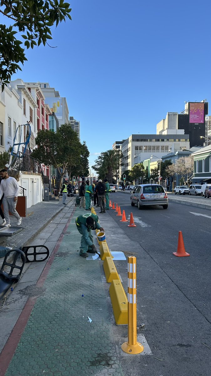 tacticallyurban's tweet photo. So great to see cycling lanes being upgraded classes to be more safe and more protected! 
It demonstrates an interesting modal of private funding for NMT upgrades that can be scaled across the city! 
Big ups to @young_urbanists for this project! https://t.co/EWFouTx4Yu