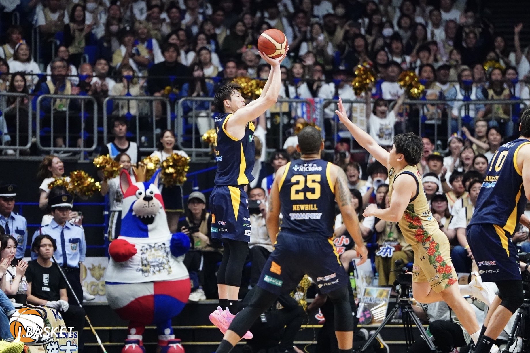 比江島慎バスケットボール　#2024～25【バラ売り不可】 比江島慎バスケットボール #2024～25【バラ売り不可】 - メルカリ