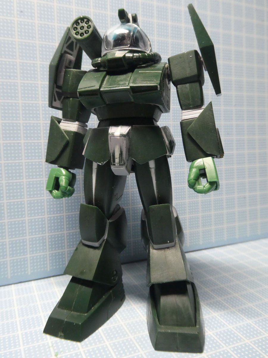 Yuji4096's tweet image. 膝アーマーとふくらはぎを好みの形状に修正
#ソルティック
#ラウンドフェイサー
#ダグラム