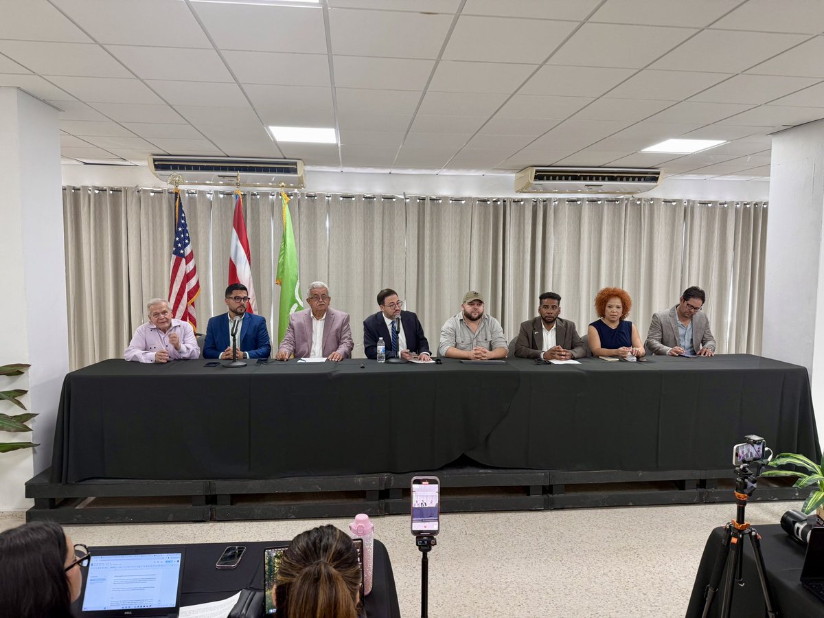JohannaForFL's tweet photo. In a press conference about the  USDA cuts, I stood firmly with Puerto Rican coffee growers—urging the President to reject the $65M cut &amp; the $1B cuts passed by the U.S. House. These will devastate farms &amp; threaten our agricultural legacy. #NoRecortes #FarmBill https://t.co/TkkyalOnim