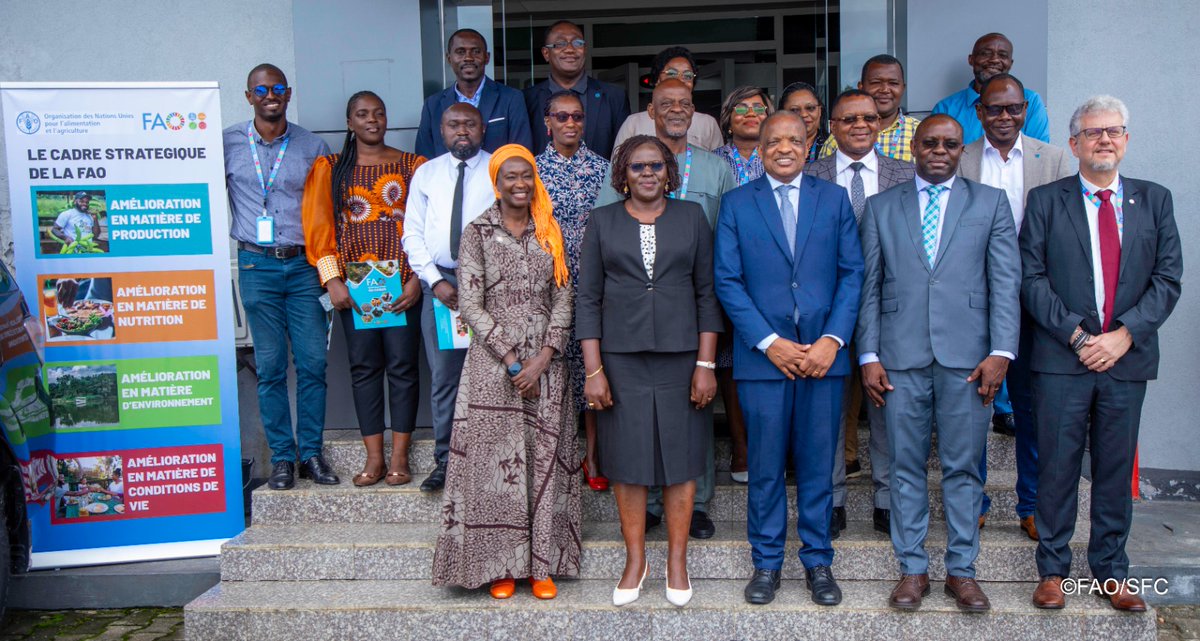 FAO Afrique centrale (@faoafriquecent) on Twitter photo Signature du Cadre de Programmation Pays (CPP) entre <a href="/FAO/">Food and Agriculture Organization</a> et le Gouvernement, représenté par @OdettePOLO, Ministre @Agriculture, Elevage et du Dévp Rural. Le CPP 2024-2027 est le document stratégique qui guidera l'intervention de <a href="/FAO/">Food and Agriculture Organization</a> au Gabon pour les trois prochaines années. Signature du Cadre de Programmation Pays (CPP) entre <a href="/FAO/">Food and Agriculture Organization</a> et le Gouvernement, représenté par @OdettePOLO, Ministre @Agriculture, Elevage et du Dévp Rural. Le CPP 2024-2027 est le document stratégique qui guidera l'intervention de <a href="/FAO/">Food and Agriculture Organization</a> au Gabon pour les trois prochaines années.