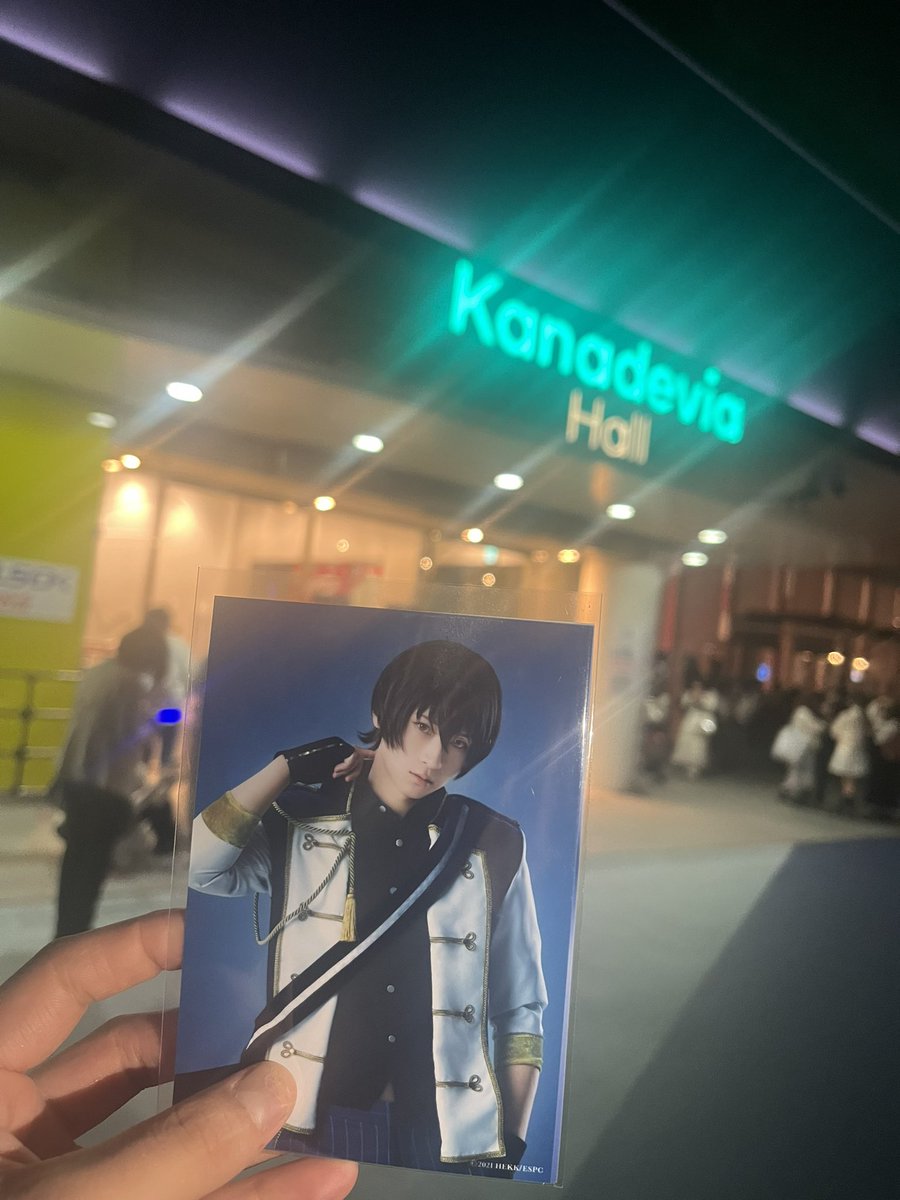 FloydLove37's tweet photo. あんステ最高だったよ‼️
泣きまくちゃった😭
誘ってくれた友達に感謝(ㅅ´꒳` )
推しの凛月をランダムチェキとランダムブロマイドから当てれて最高すぎる(*´˘`*)♡
ソロの凛月のブロマイドもGET‼️
ただペンライトが買えなかったのが悔しかったよ(´・ω・｀)
良い1日になった✨ https://t.co/dTA5joB5Uy