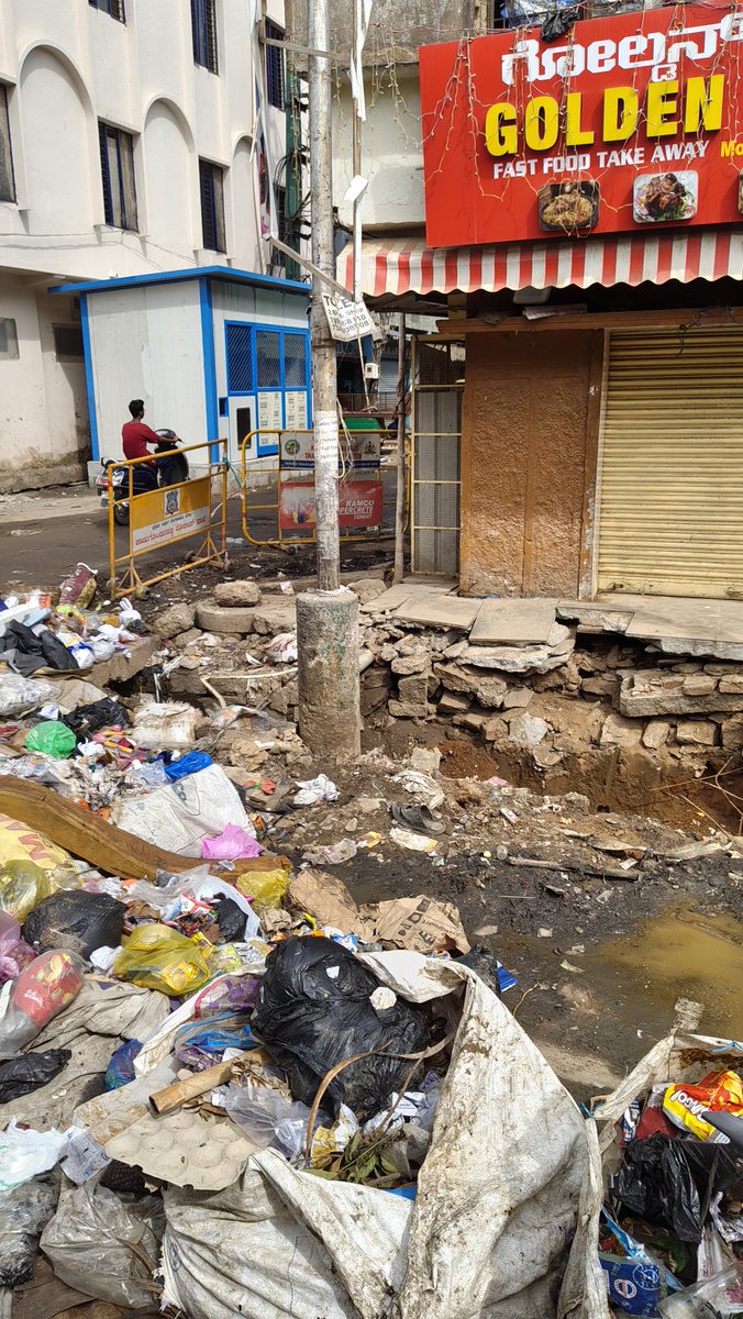 Navaneeth218's tweet photo. BBMP trucks come regularly. Why can’t people just wait and hand it over? We keep blaming the government, but where’s our basic civic sense?

Felt really sad seeing this today. https://t.co/5vrVKO0PYT