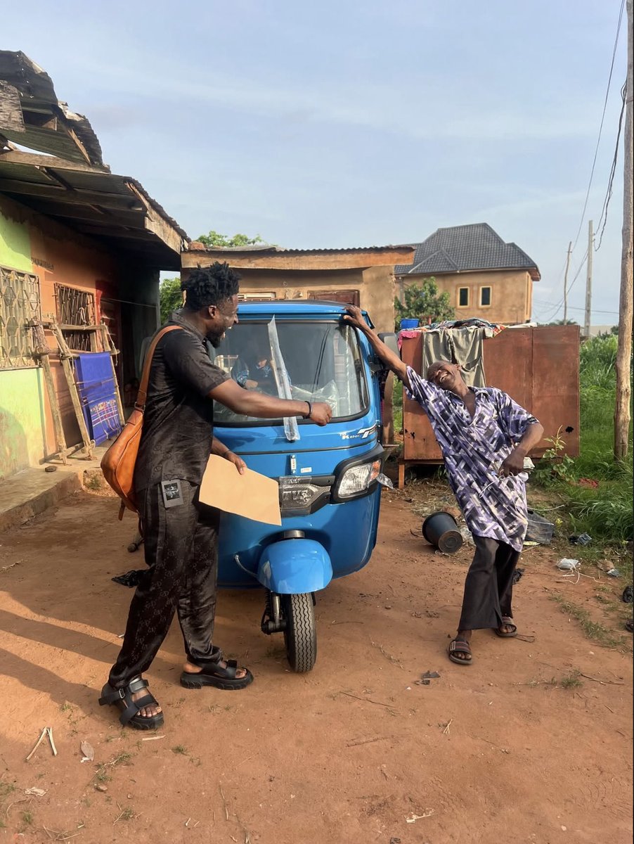 MrMekzy_'s tweet photo. Pure gratitude and Joy! Mr Ugochukwu found his confidence and voice again! So happy for him.😂🥹❤️ https://t.co/b69gOiA0FE