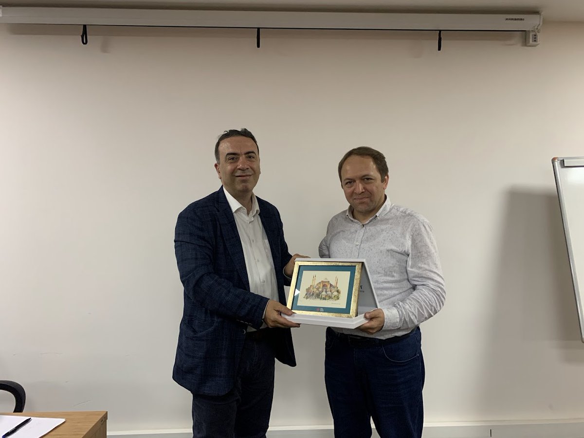 fsmvuiibf's tweet photo. İİBF Seminerler Dizisi kapsamında düzenlediğimiz Yapay Zekâ ve Uluslararası İlişkiler başlıklı seminerimiz, 26 Mayıs Pazartesi günü Haliç Yerleşkemizde gerçekleşti. 

🔗 https://t.co/NehmmlGuyV https://t.co/rSor6ah1L1
