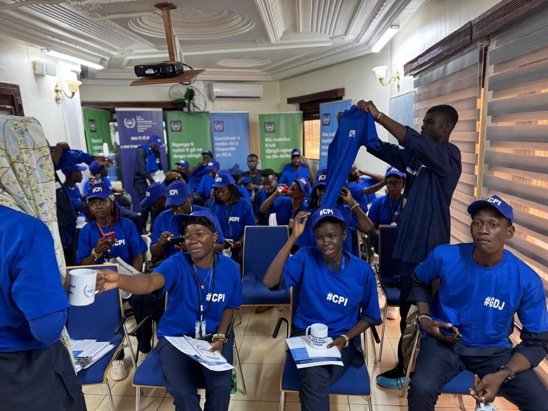 IntlCrimCourt's tweet image. The #ICCOutreach team in the #CentraAfricanRepublic held an information session with 30 students from ISM Africa on international criminal justice, the fight against impunity &amp;amp; the ICC’s mandate. #KnowledgeAsPower
 
📖 For more ➡️ icc-cpi.int/about/outreach…