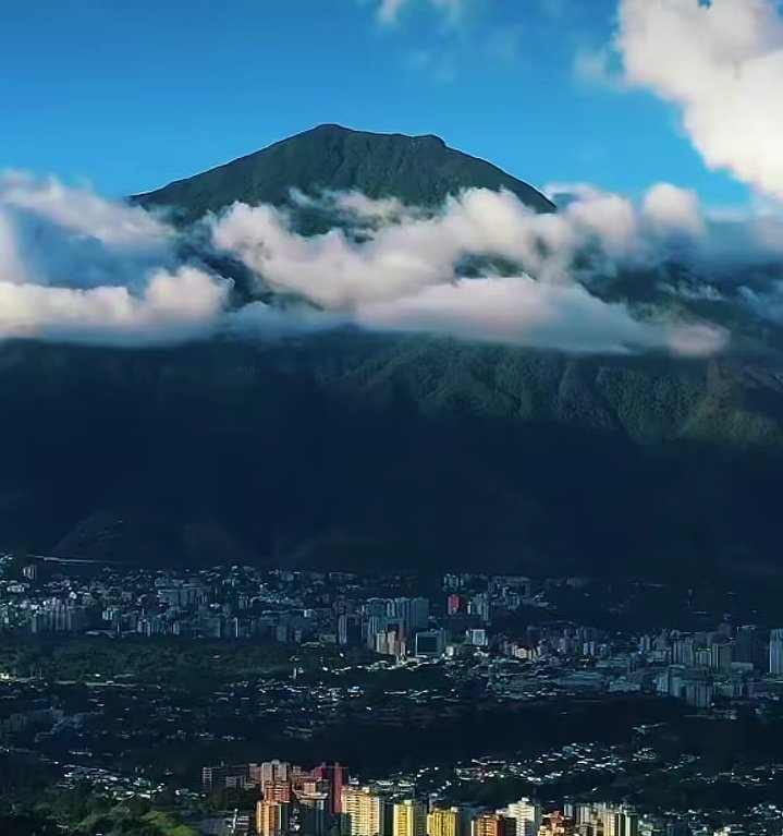 Feliz y bendecido martes 27 de mayo para todos.
Caracas Venezuela 🇻🇪