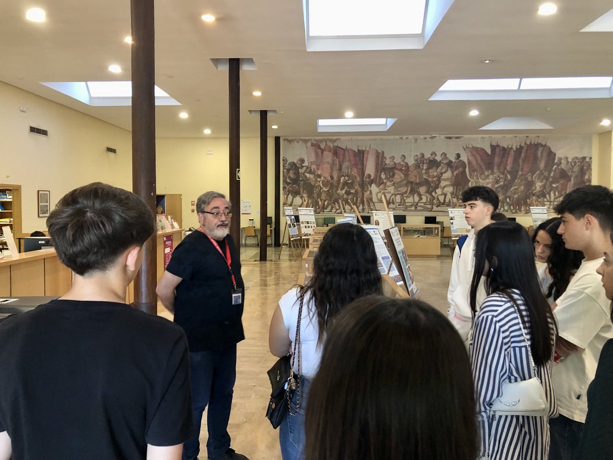Facultad CC. Ambientales y Bioquímica - UCLM 🥼🥾 (@mambbioquimuclm) on Twitter photo Hoy hemos recibido al IES Peñas Negras (Mora), que ha disfrutado de talleres sobre tratamiento de aguas, producción de hidrógeno y biorremediación con insectos. Gracias a todo el profesorado participante, así como a Antonio Casado de <a href="/BibliotecaUCLM/">Biblioteca UCLM</a>
#sientetecientificoporundia Hoy hemos recibido al IES Peñas Negras (Mora), que ha disfrutado de talleres sobre tratamiento de aguas, producción de hidrógeno y biorremediación con insectos. Gracias a todo el profesorado participante, así como a Antonio Casado de <a href="/BibliotecaUCLM/">Biblioteca UCLM</a>
#sientetecientificoporundia