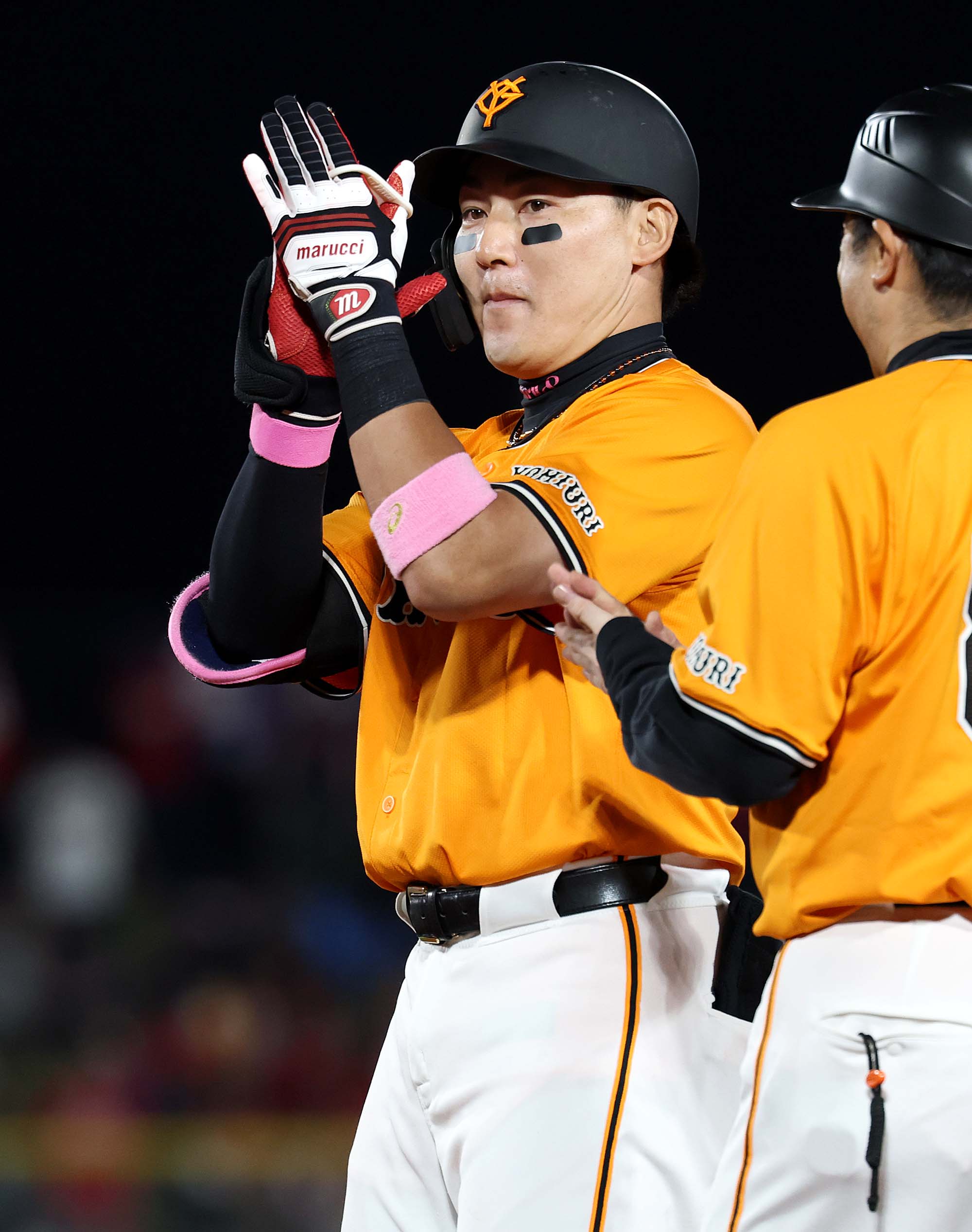 巨人 読売ジャイアンツ 丸佳浩選手 トートバッグ 未使用未開封品(オレンジ) Amazon.co.jp: 読売 ジャイアンツ 丸佳浩 背番号8 トートバッグ