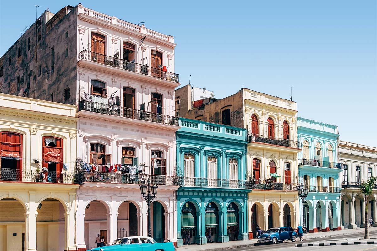 🏢 El Consejo de Ministros decidió prorrogar, hasta el 31 de diciembre de 2025, el plazo para la aplicación del proceso de ordenamiento y legalización de viviendas, cuartos, habitaciones, accesorias y locales en el país.
 
#RevolucionEsConstruir