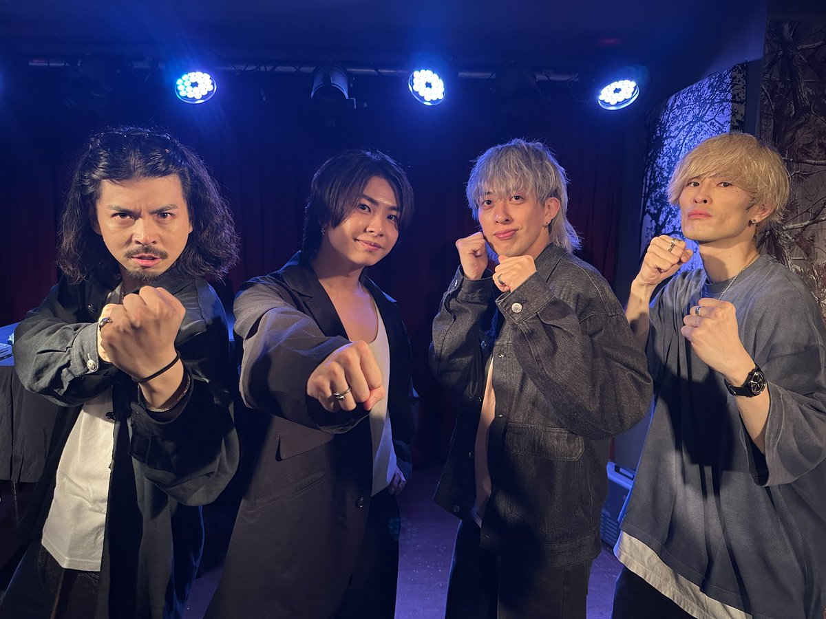 スナTV vol.17   @ 渋谷 gee-ge

配信見てくださった皆さん、
ご来場いただいた皆さん、
ありがとうございました！

重大告知2点させていただきました🔥

Snugs LIVE TOUR 2025
「下積みじゃなくて上積みたい」
開催決定‼️

5/30 0:00〜 MDJ × Snugs 
コラボ曲「ヒカリ」 配信決定‼️

要チェックです🤲