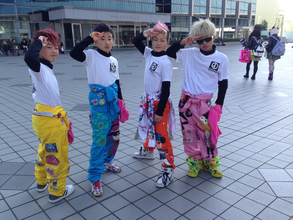 gd_manato's tweet photo. 8年ぶりに会えたジヨンはキングだった
懐かしいminiビッベン時代の青春を
思い出してクッソ泣いた!

いつまでも👑キング！！
来年は6番ゲートでまた踊るかー！笑😂
#ジヨコン
#ジヨン
#GDRAGON https://t.co/uwqeXeNrUC