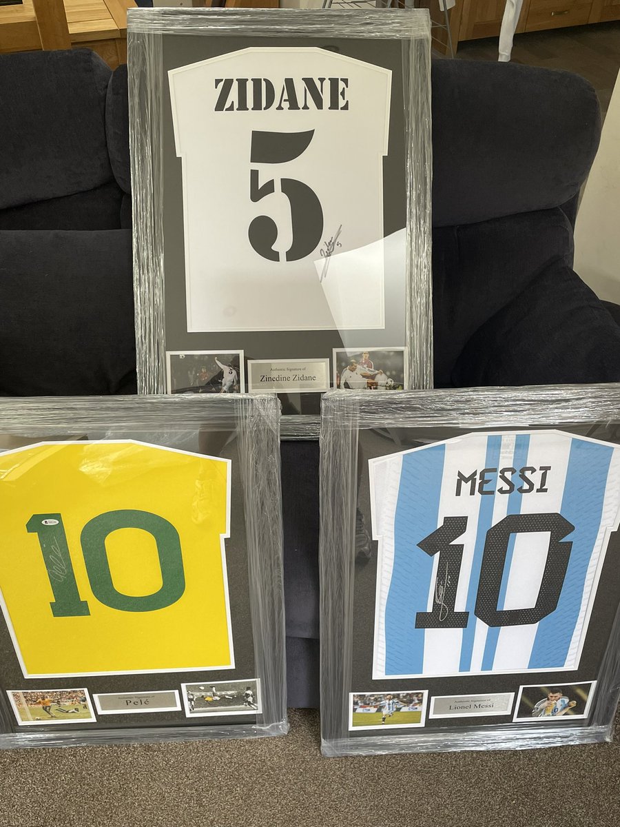 the ranger ✝️ (@theranger1872) on Twitter photo Another quality delivery today from <a href="/_ROMemorabilia_/">RO Sport Memorabilia</a>
Not only are the items excellent, framing is good, delivery timescale is great, and the way they’re packed is great too.
I’ll be back. Thanks 👍🏻 Another quality delivery today from <a href="/_ROMemorabilia_/">RO Sport Memorabilia</a>
Not only are the items excellent, framing is good, delivery timescale is great, and the way they’re packed is great too.
I’ll be back. Thanks 👍🏻