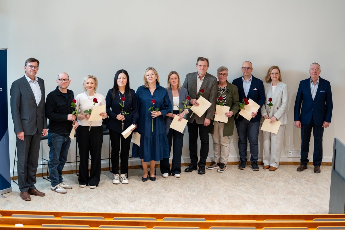 Pohjanmaan korkeakoulutukseen, tutkimukseen ja hankkeisiin jaettiin tänään useita apurahoja ja avustuksia Vaasan yliopistossa pidetyssä tilaisuudessa.

➡️ Lue lisää: uwasa.fi/fi/uutishuone/…