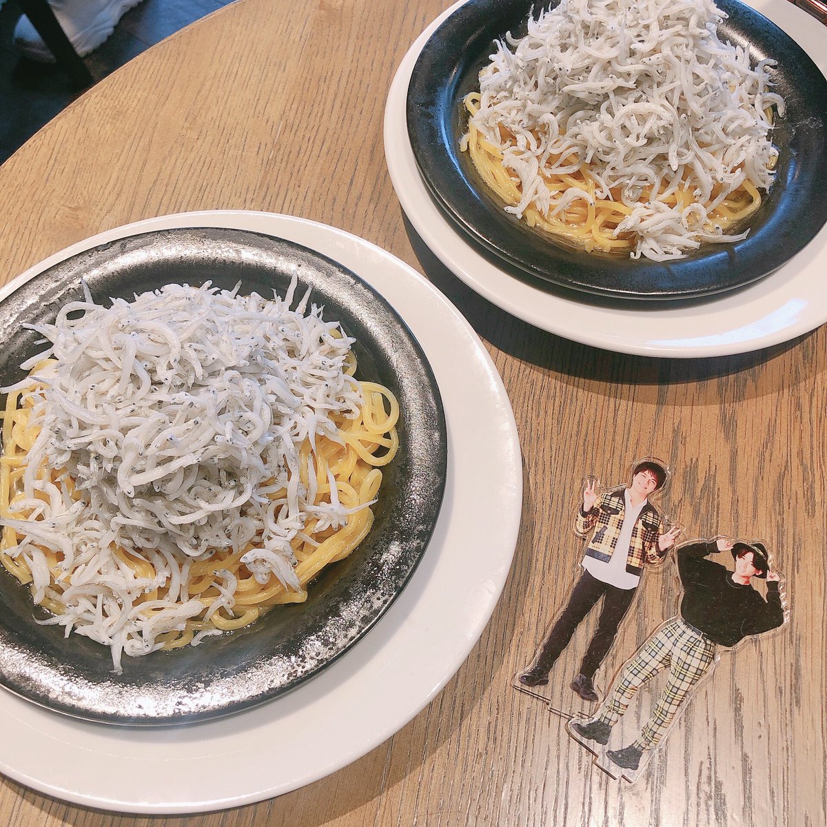 na__7k's tweet photo. この前は、映画をみにいってきた！楽しかった〜！✨

外は大雨であんまり移動したくなかった結果
全部近所で過ごした1日！
やっぱりおたく楽しい〜！！🩷❤️ https://t.co/BiqTw8kKgj