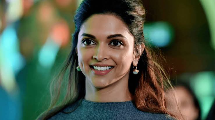 ursniresh's tweet photo. 7 Films Rejected By #DeepikaPadukone
1. #Spirit (2026)
2. #GangubaiKathiawadi (2022)
3. #Sultan (2016)
4. #FastAndFurious7 (2015)
5. #Dhoom3 (2013)
6. #JabTakHaiJaan (2012)
7. #Rockstar (2011) https://t.co/c8EkCbElm7