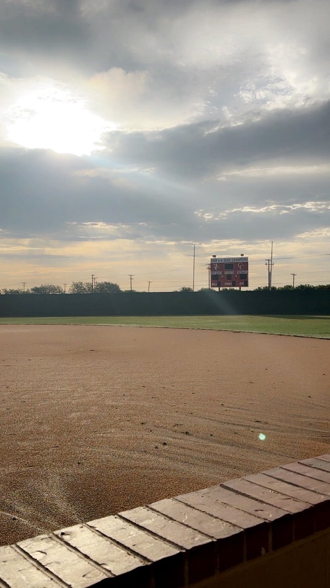 Nbcanyonsoftba1's tweet image. Sun is shining and we are ready for camp !