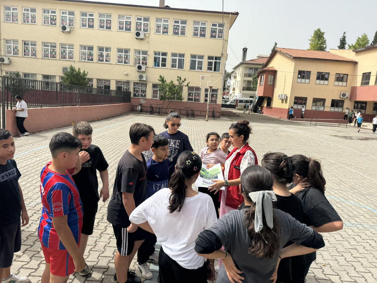 🌟 Gençlik kamplarımızı tanıtmaya başladık. Okullarımızı gezip, gençlerimize unutulmaz deneyimler sunan kamp programlarımız hakkında bilgi verdik. Yeni maceralara atılmak için hazır mısınız?🚀 #GençlikKampı🌲✨