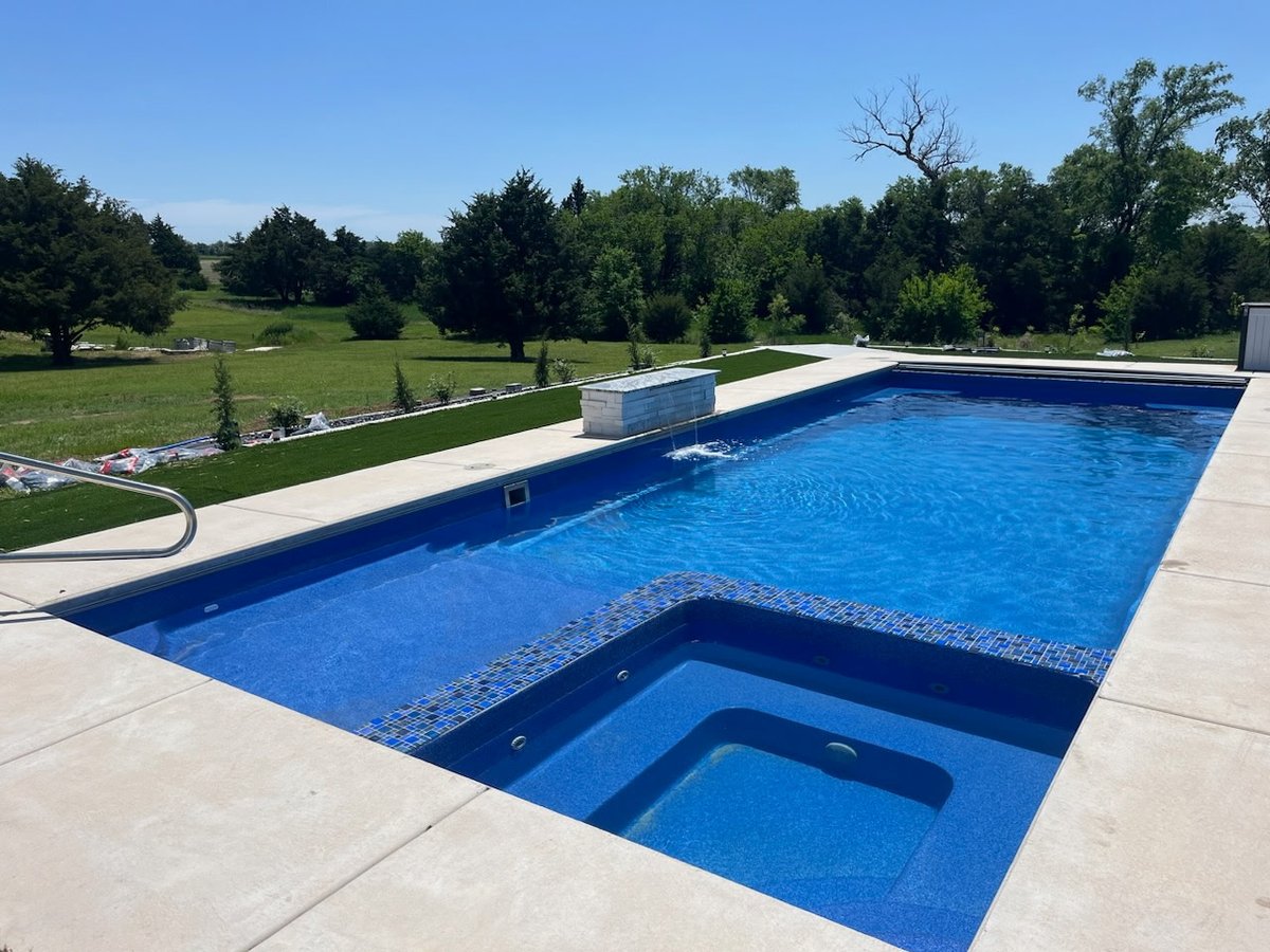 UltraModernPnP's tweet image. Check out this Latham Fiberglass Astoria pool we put it for a homeowner. What a great summer they are going to have! 🥰🌊🩱🩳🏊‍♀️

#ultramodern
#fiberglasspools
#wichitapoolbuilder
#ictpools
#wichitapools
#poolbuildernearme
#bestpoolswichita
#swimmingforlife
#swimming
#summerdreams