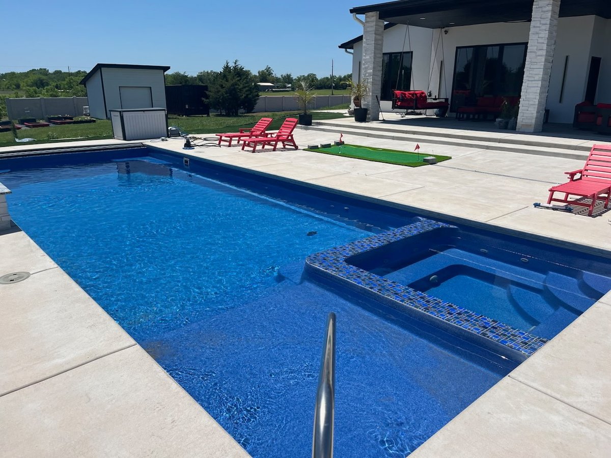 UltraModernPnP's tweet image. Check out this Latham Fiberglass Astoria pool we put it for a homeowner. What a great summer they are going to have! 🥰🌊🩱🩳🏊‍♀️

#ultramodern
#fiberglasspools
#wichitapoolbuilder
#ictpools
#wichitapools
#poolbuildernearme
#bestpoolswichita
#swimmingforlife
#swimming
#summerdreams