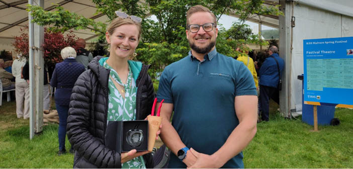 Apprentice of the year winner from Bransford Webb

Read more via #HortNews >> hortnews.com/articles/horti…

<a href="/BransfordWebbs/">Bransford Webbs</a> <a href="/MalvernShows/">RHS Malvern Spring & Autumn Shows</a> #apprenticeships