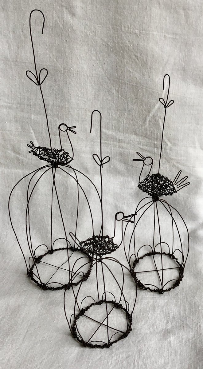 LizWellbyArt (@lizwellbyart) on Twitter photo If these recent damp days are making you a little glum, join me this Friday at The Slipper Studio for some joy and creativity. Please head to Events & Workshops on my website: lizwellby.co.uk @craftcourses <a href="/PDArtisans/">PeakDistrictArtisans</a> #wirebirds #wiresculpture #joyful #FridayVibes If these recent damp days are making you a little glum, join me this Friday at The Slipper Studio for some joy and creativity. Please head to Events & Workshops on my website: lizwellby.co.uk @craftcourses <a href="/PDArtisans/">PeakDistrictArtisans</a> #wirebirds #wiresculpture #joyful #FridayVibes