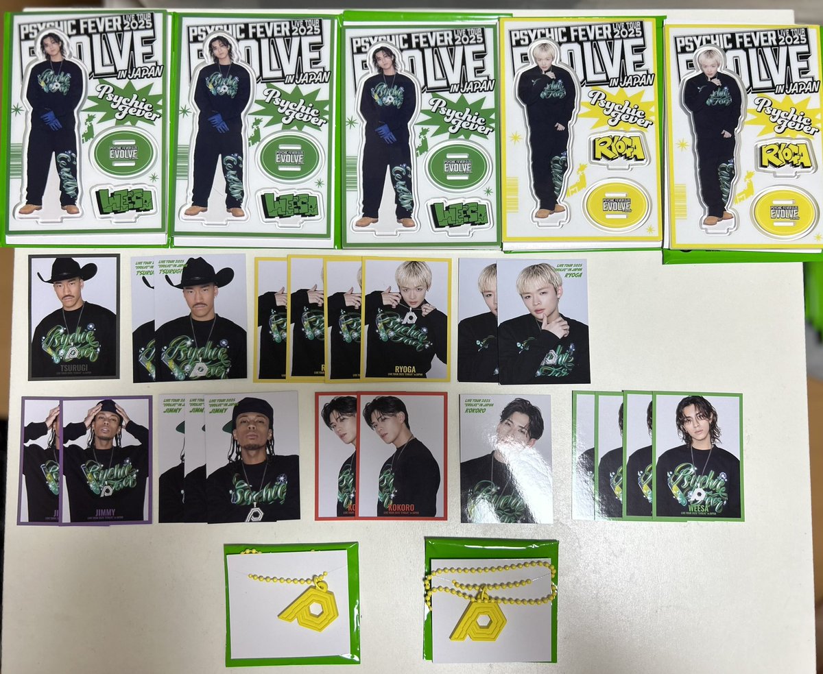 yyyyoto8's tweet photo. PSYCHIC FEVER LIVE "EVOLVE" in JAPAN サイフィ グッズ 交換 フォトカ トレカ アクスタ ラバーネックレス

譲　剣 中西椋雅 JIMMY 小波津志 WEESA

求　半田龍臣シクレ、ラバーネックレス
　　渡邉廉アクスタ、ラバーネックレス

交換可能な方お気軽にお声掛けください(*´˘`*)✨️ https://t.co/W2VYE6Bwg8