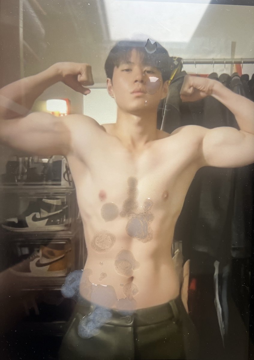 lwlpriv02's tweet photo. Ups 🤭 https://t.co/a9hR3uOpHo