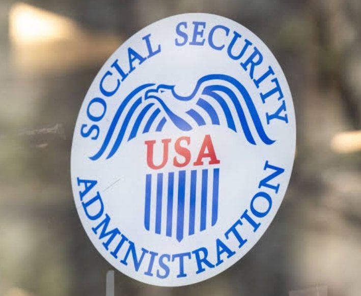 LiveupdatesUS's tweet image. 🚨NEW: Social Security just removed 12.3 million people listed as age 120+ from its records. Most weren&apos;t receiving benefits, but the cleanup targets outdated data and potential fraud. #SocialSecurity #DataCleanup #FraudPrevention
