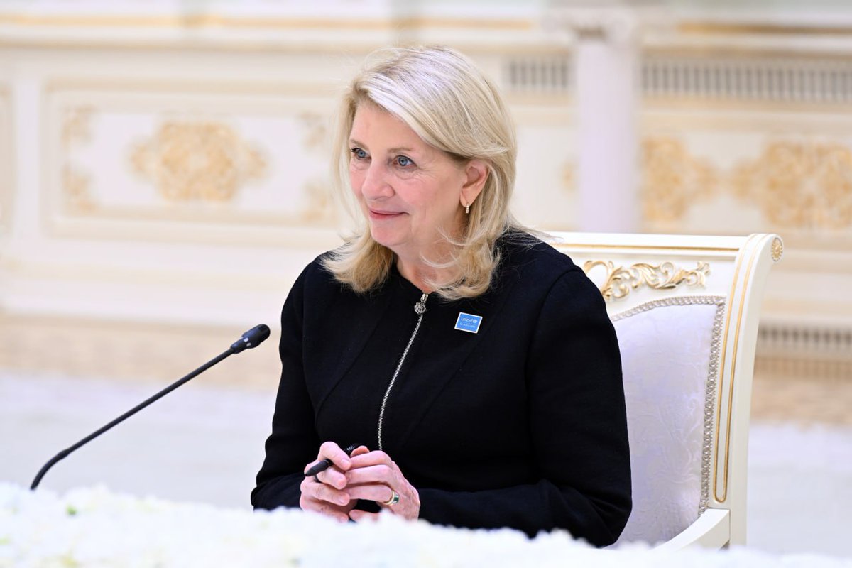 President Shavkat #Mirziyoyev met with the executive director of <a href="/UNICEF/">UNICEF</a> <a href="/unicefchief/">Catherine Russell</a> 

Appreciating the current cooperation level, they agreed to implement new initiatives in legislation, children support, social services and other areas, as well as adopt a new Country Program