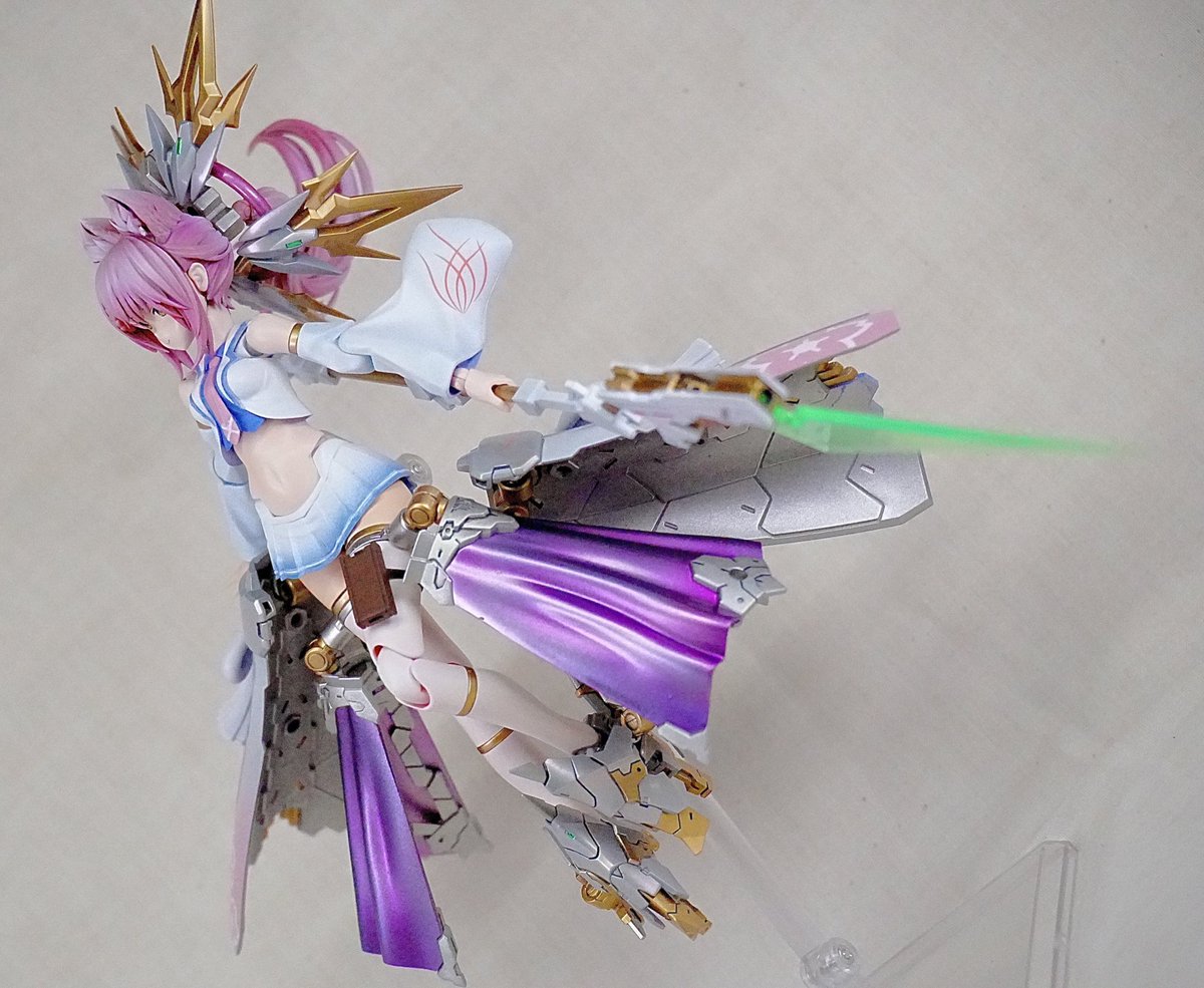 撫子ちゃんのバックとサイドショット(4/4)