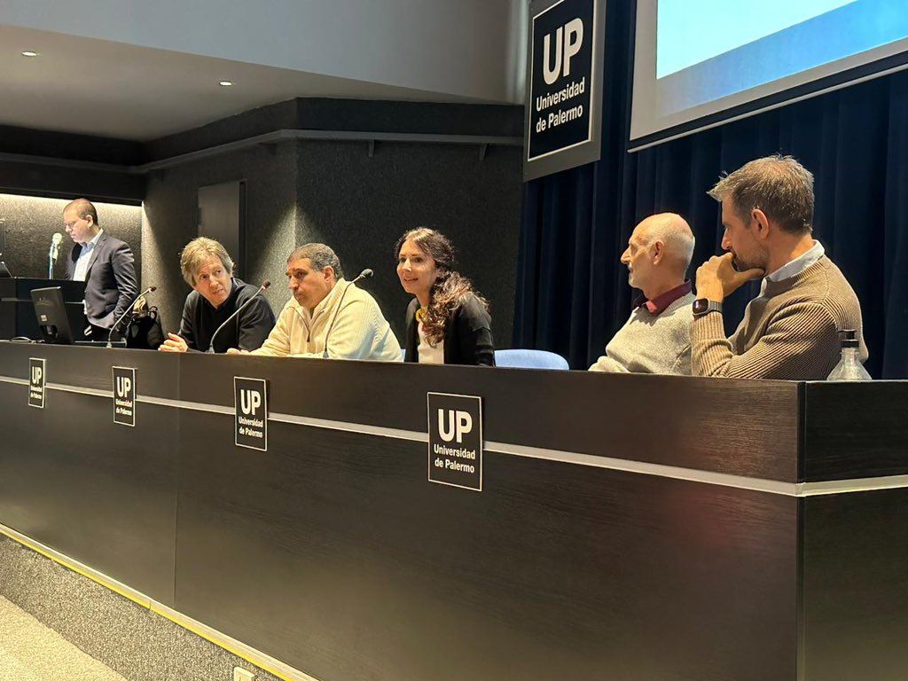 udepalermo's tweet photo. 🦾 Abrimos la jornada con Alejandro Popovsky, decano @upingenieria; @PabloHFiuza, presidente @CessiArgenTIna; Valeria Ferreyra, directora ejecutiva @cacearg, Marcelo Dichena, presidente @PoloITBsAs, @jrabuch, director Ingeniería en #IAUP; @rminond, cofounder @TrabajoenIT https://t.co/XOCrDyCpNX