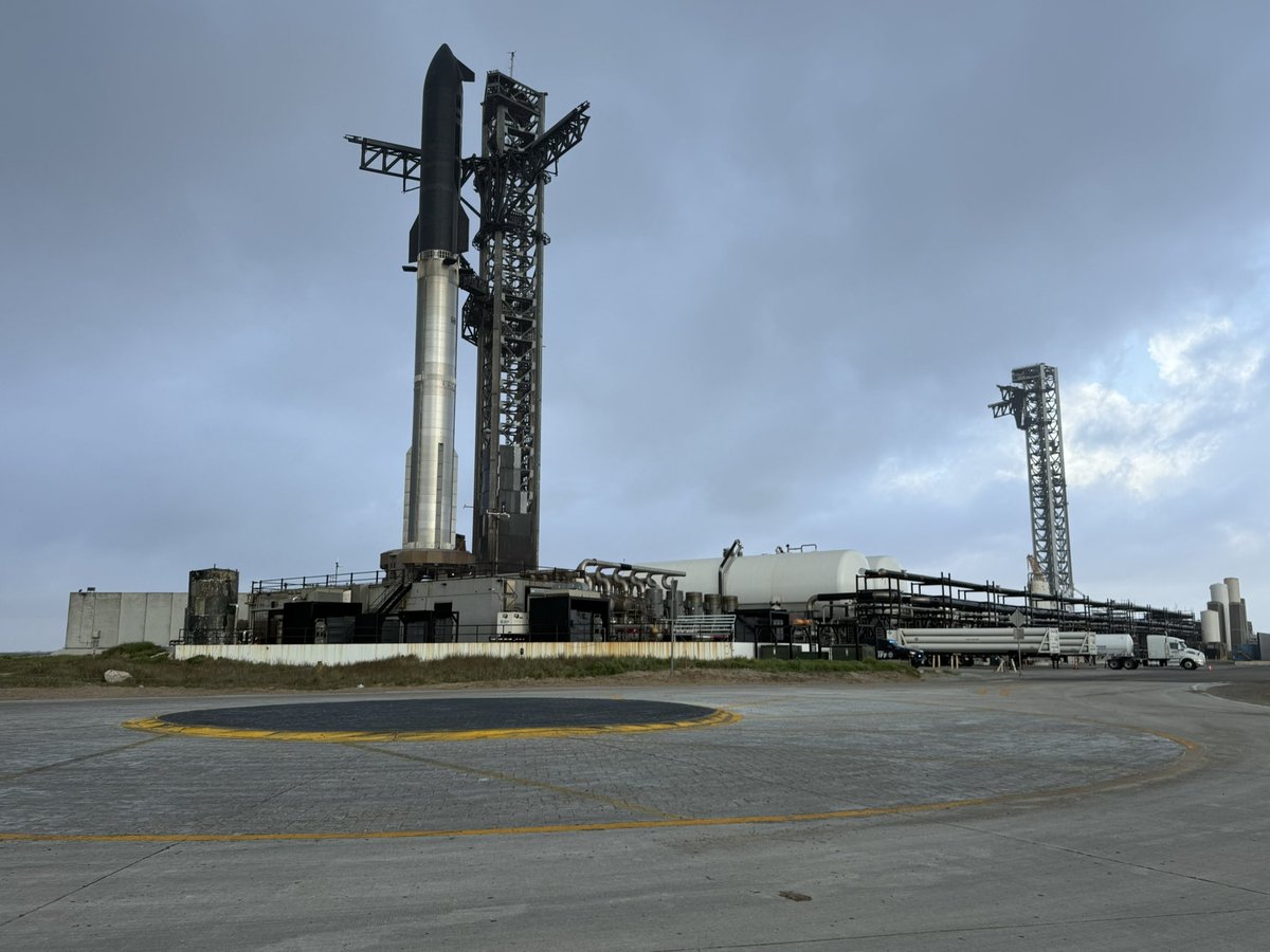 VisitStarbase's tweet image. Good morning! ☀️  It’s launch day!  🚀 Let’s go #Flight9!