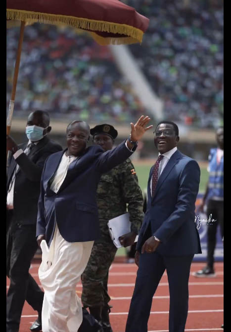 #CityKuCity 
Why do Kabaka of Buganda, and Katikkiro <a href="/cpmayiga/">Charles Peter Mayiga</a> advocate for ''Duyilo?''

Physicals;
Lowers stress level, boosts overall health, aids weight control, lowers risks to stroke, improves heaert health, etc

CC;
<a href="/beracare/">BeraCare Medicals</a>, <a href="/KampalaYec/">Kampala Youth Empowerment Centre</a>, <a href="/YalabanaWorld/">Yalabana World</a>, <a href="/olisafecharity/">OLI SAFE.?</a>